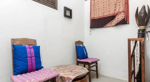 ZenRooms Seminyak Gunung Athena