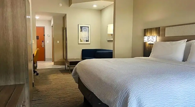 Люкс Holiday Inn Express & Suites Sebring by IHG
