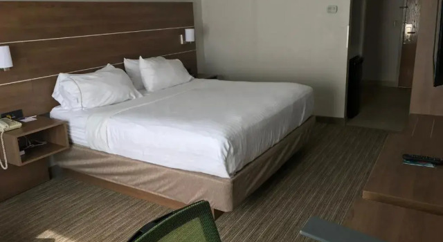 Номер Standard Holiday Inn Express & Suites Chattanooga - East Ridge by IHG