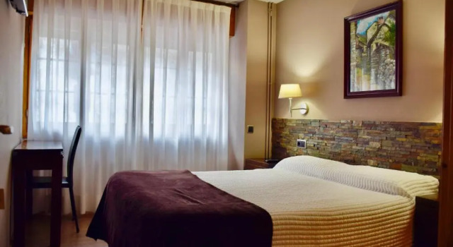 Номер Standard Hotel LAüt