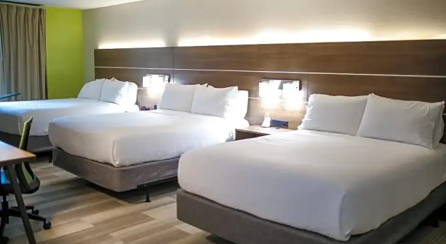 Шестиместный люкс Holiday Inn Express Hotel & Suites Memphis/Germantown by IHG