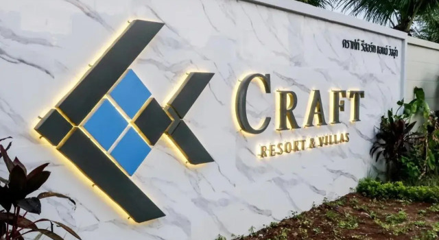 CRAFT Resort & Villas, Phuket Town - scheduled shuttle to Phuket Old Town, Забронировать Курортный отель Ратсада остров Пхукет