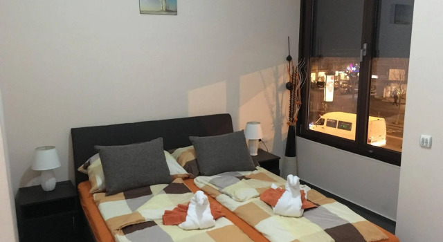 Dubai Hotel Budapest, Забронировать Отель 07. Эржебетварош Будапешт, рядом с Uránia National Film Theatre