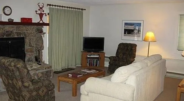 Ponderosa Condominiums, Забронировать Отель Крестед-Бьютт Crested Butte Mountain, рядом с Горнолыжный курорт Crested Butte