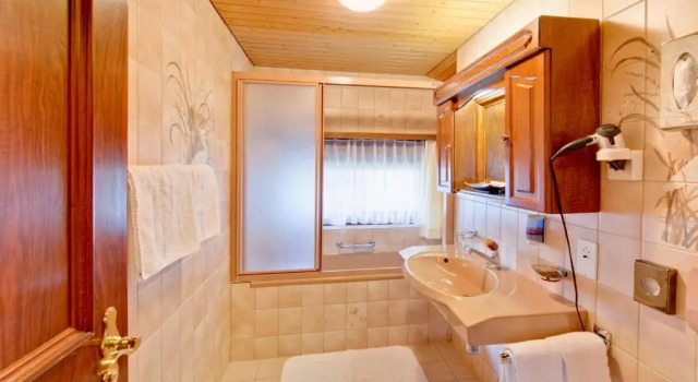 Полулюкс Economy Hotel Astoria