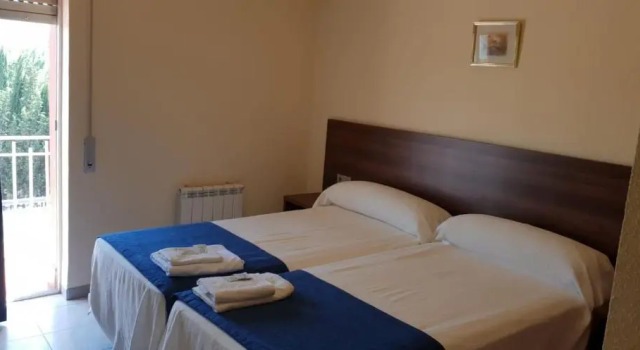 El Cruce, Rezervați Hotel Padul Granada