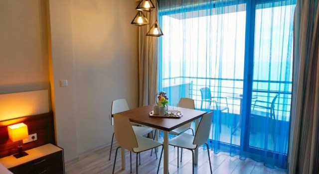 Студия Aurora Apartments