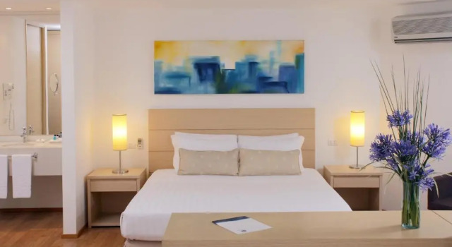 Полулюкс Hotel Estelar Blue
