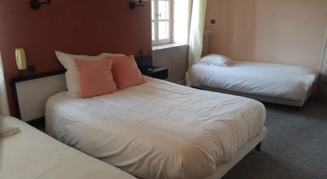 Hotel Bouloc, Varaa Hotelli Gabriac Aveyron