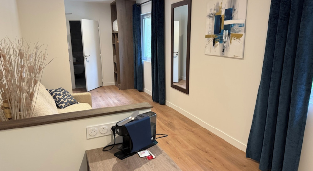 Семейный номер Standard Logis Hotel Le Petit Casset