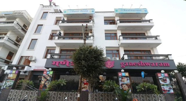 Hotel Vizima Crossroard 45