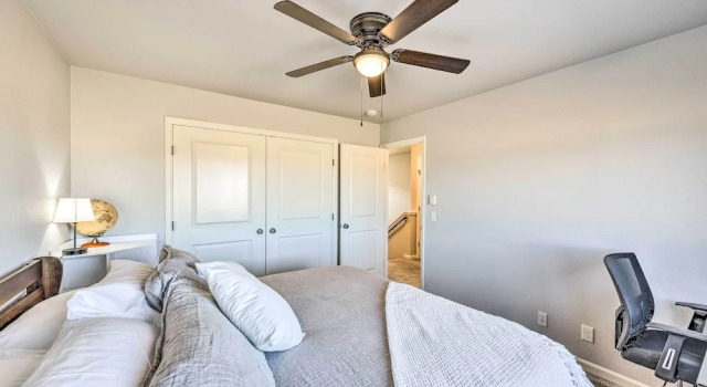 Modern Poncha Springs Townhome w/ Mtn Views!, Prenota Appartamento Salida Colorado