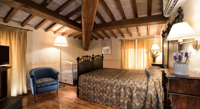 La Padronale del Rivo, Varaa Hotelli Rivotorto Umbria
