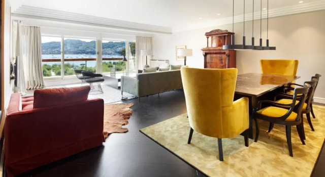Playa de la Concha 10 by Feelfree Rentals