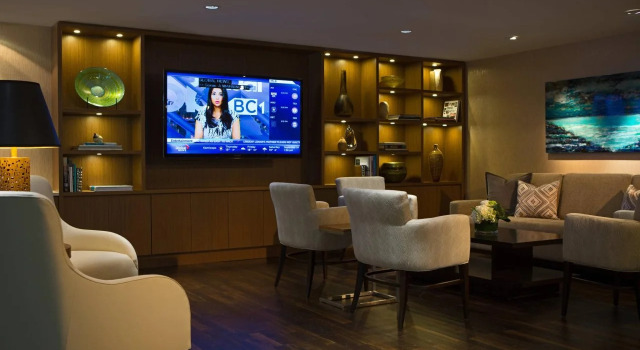 Vancouver Marriott Pinnacle Downtown Hotel, Забронировать Отель Отели Ванкувера с бассейном, рядом с Церковь Христа, Бассейн