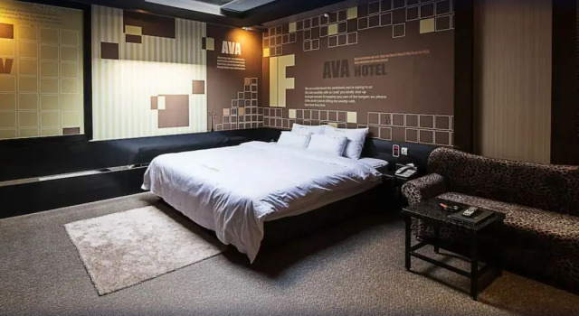 AVA