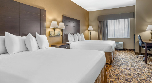 Четырёхместный номер Standard Best Western Northwest Inn