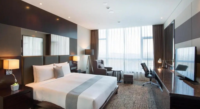 Run of House I Square Hotel