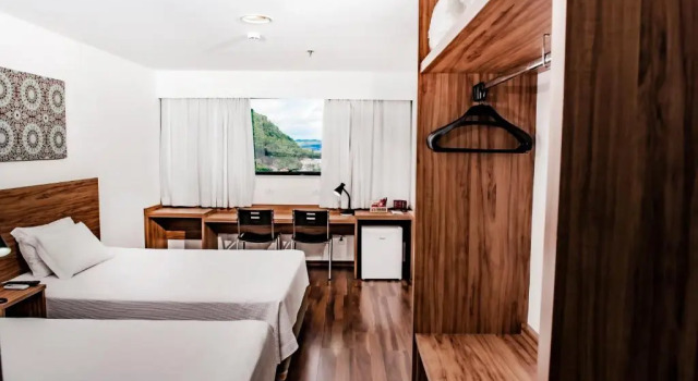 Четырёхместный номер Superior Trade Hotel
