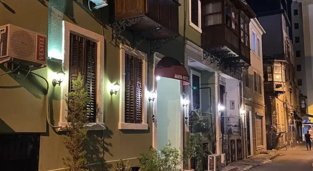 Maya Hotel Studio E, Rezerwuj Hotel Konak Izmir
