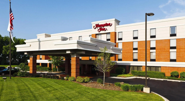 Четырёхместный номер Standard Hampton Inn McHenry