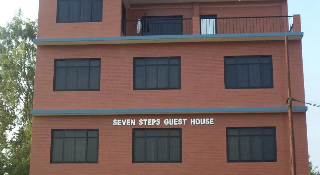 Seven Steps Guest House, Prenota Affittacamere Hotel economici a Lumbini Pradesh Province
