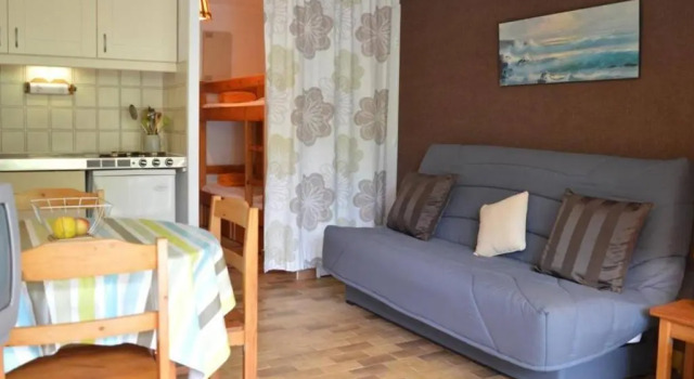 Appartement Bormes-les-Mimosas, 1 pièce, 4 personnes - FR-1-251-320