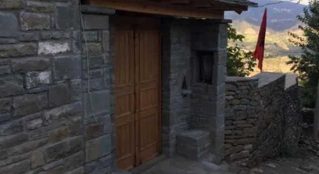 Chri Chri GuestHouse, Book Hotel Permet Gjirokastër County