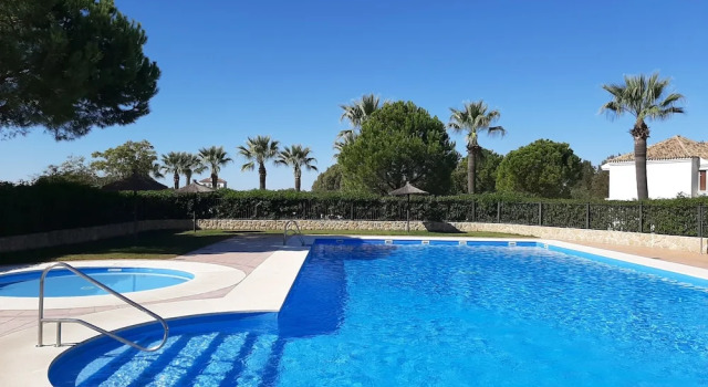 Коттедж Deluxe с 2 комнатами с балконом Arcos Gardens Sol Rent Golf