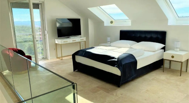 Villa M - Your business & holiday apartment in Sibenik