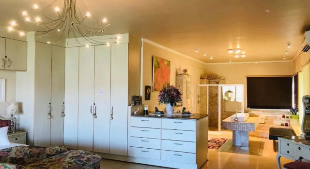 Двухместный люкс Executive с балконом и с видом на реку Villa-Candilabra Guesthouse