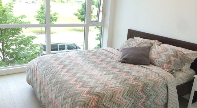 Elite Suites 1 Bedroom Townhouse Condo offered by Short Term Stays, Varaa Hotelli Toronto 
