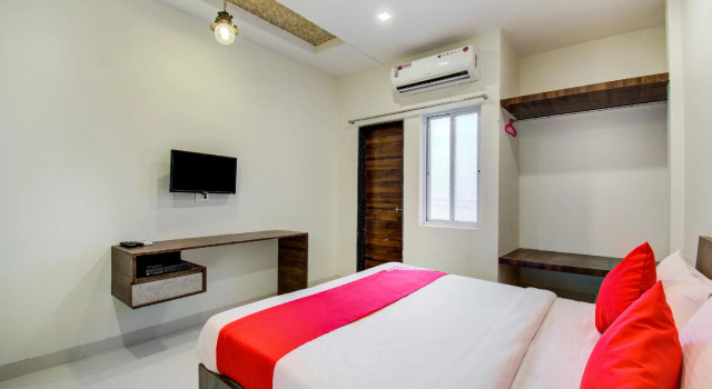 OYO 29292 Hotel Star Executive, Забронировать Отель Отели штата Махараштры 3 звезды, 3*