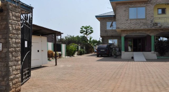 My Choice Hotel, Book Hotel Hoteller i Greater Accra med parkering, Parkering