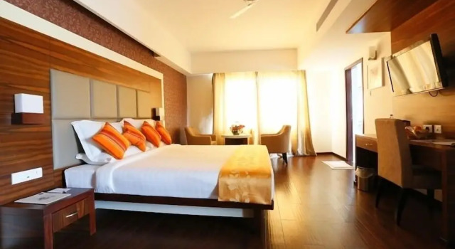 Люкс Deluxe Hotel Moonlit Regency