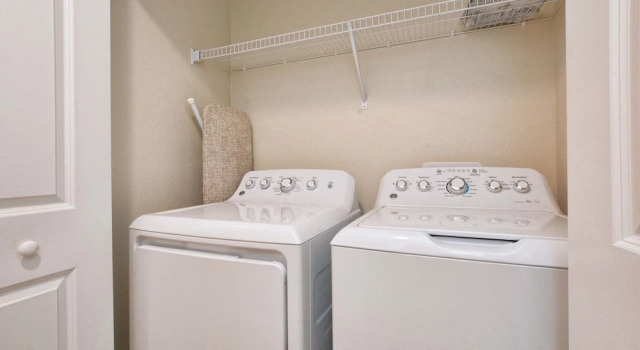 Storey Lake 4 Bedroom Townhome w Splashpool - 1625ST, Rezerwuj Hotel Kissimmee Kissimmee