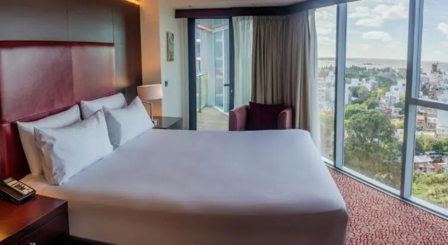 Люкс Hilton Garden Inn Montevideo