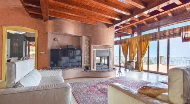 Villa Rosaria con spa e piscina interna, Забронировать Курортный отель Отели Джойоза-Мареа с бассейном, Бассейн