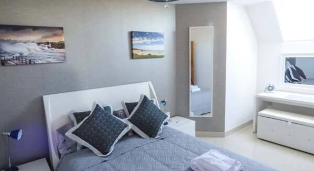 Flat 8 Hazelhurst, Book Hotel Hoteller i Freshwater med parkering, Parkering