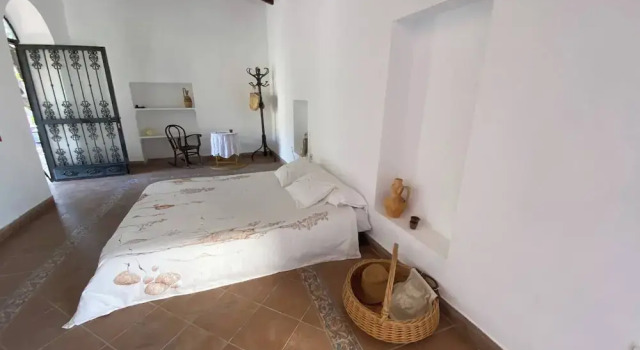 Room-magnolia Loft A Spacious, Authent