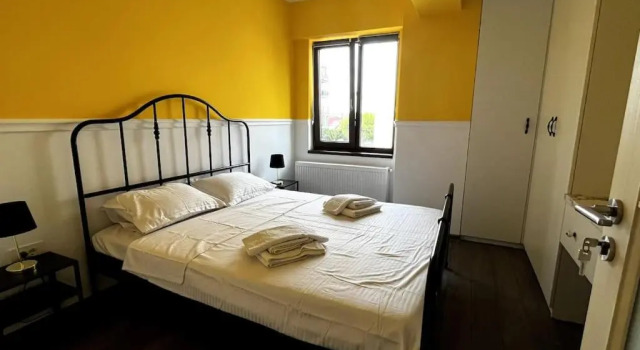 Апартаменты Joyful open space apartment with Queen Bed & parking