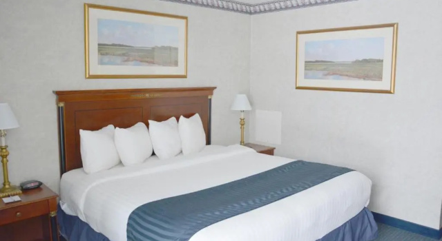 Номер Standard Travelodge by Wyndham Milwaukee