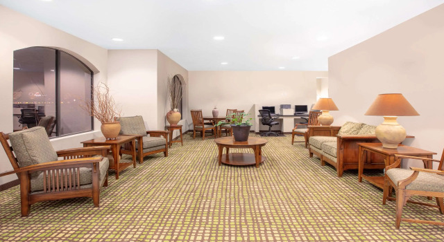 Holiday Inn Express & Suites Roswell