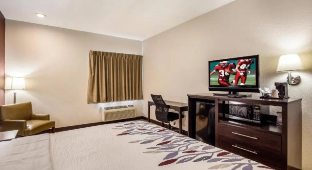 Номер Superior Red Roof Inn St Louis - Troy, IL