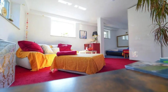 Апартаменты Freundliche Ferienwohnung (Souterrain) mit Gartenmitbenutzung im Haus Lotus