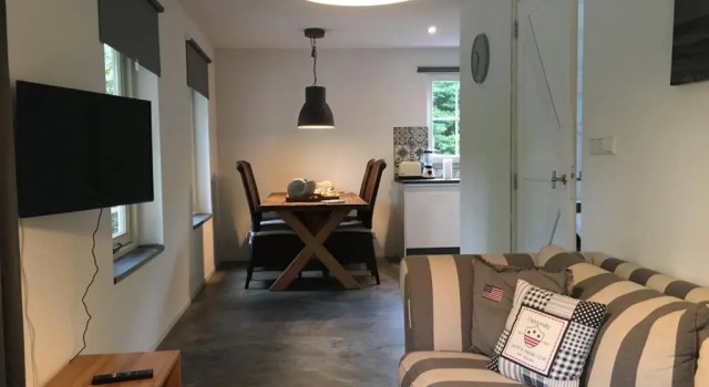 400 meter van het strand nieuwe luxe zomerwoning Oostkapelle, Book Hotel Oostkapelle Zeeland