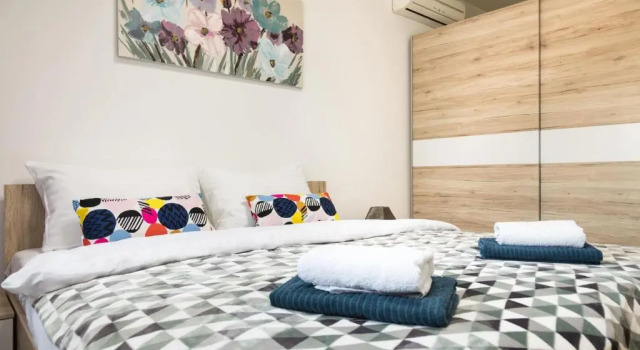 Апартаменты 2 Bedroom Apt. in the Business Zone- Free Parking