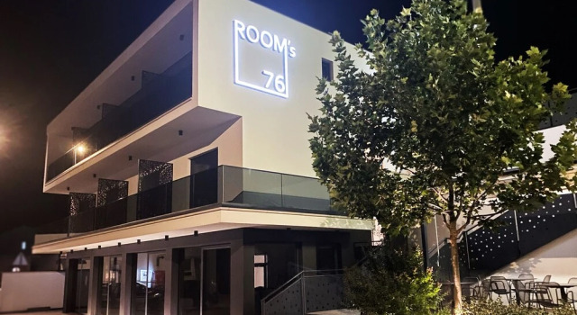 Boutique ROOMs 76, Забронировать Бутик-отель Отели Сплитско-Далматинской жупания 3 звезды, 3*