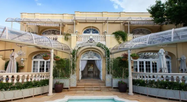 Двухместный люкс The Munro Boutique Hotel