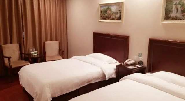 Семейный номер Standard GreenTree Inn TaiZhou XianJu Passenger Center West HuanCheng Road Express Hotel